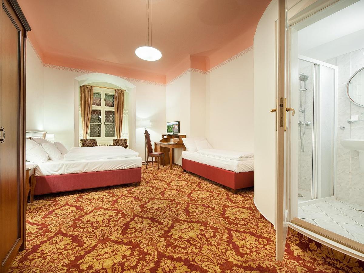 Ea Zamecky Hotel Груба-Скала Екстер'єр фото