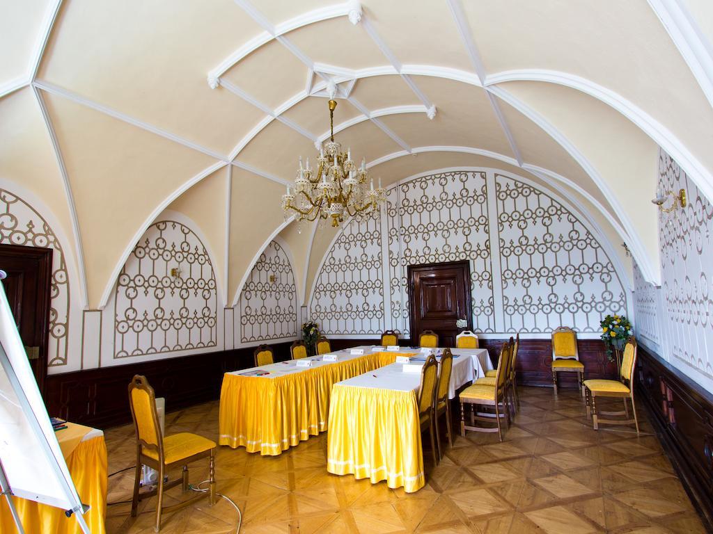 Ea Zamecky Hotel Груба-Скала Екстер'єр фото
