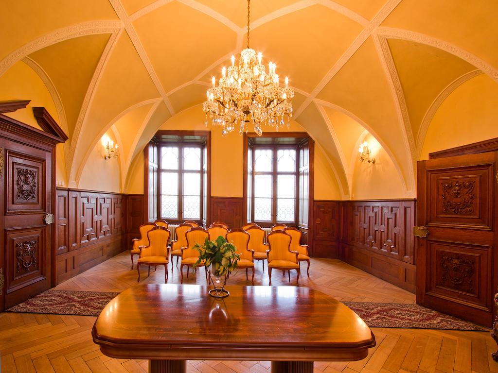 Ea Zamecky Hotel Груба-Скала Екстер'єр фото