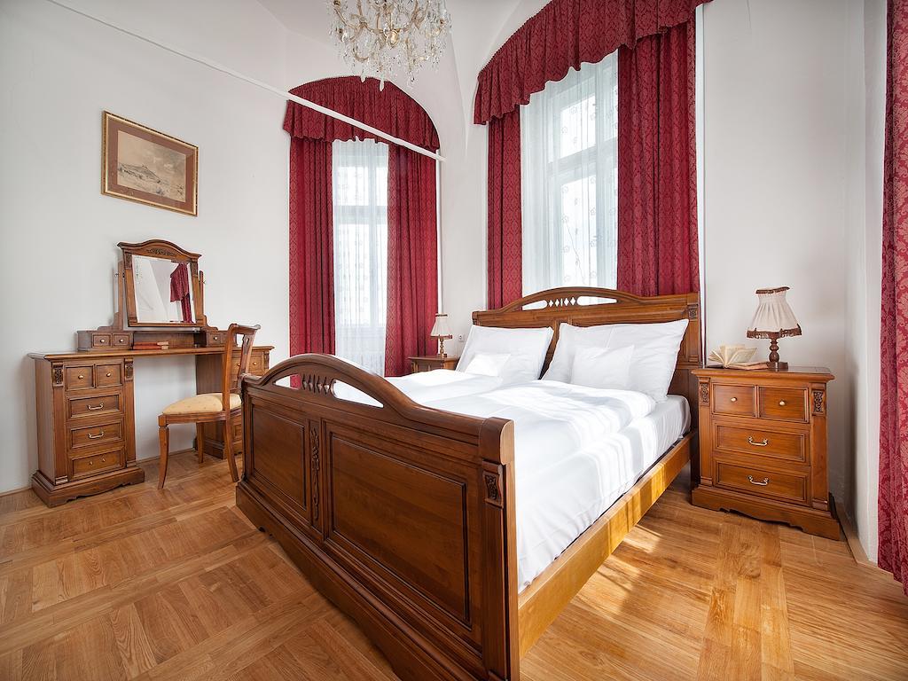 Ea Zamecky Hotel Груба-Скала Екстер'єр фото