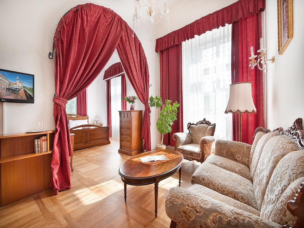 Ea Zamecky Hotel Груба-Скала Екстер'єр фото