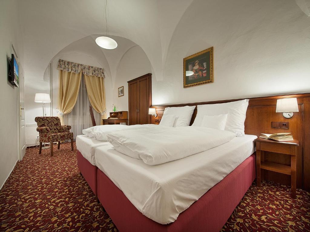 Ea Zamecky Hotel Груба-Скала Екстер'єр фото